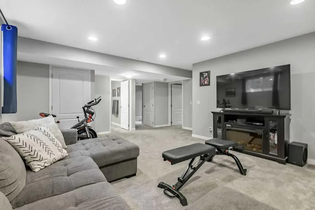 1034 Ranch Road Okotoks AB T1S 0E4