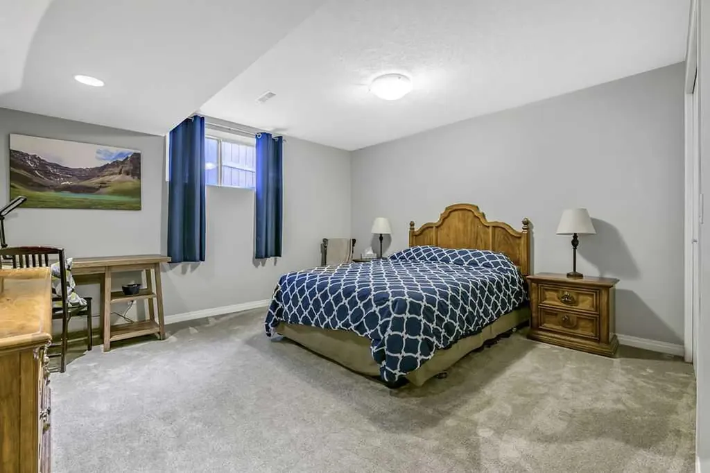 1034 Ranch Road Okotoks AB T1S 0E4