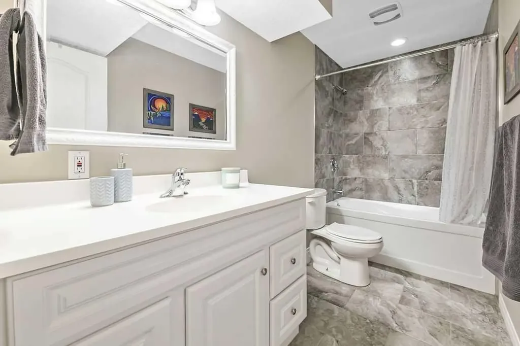 1034 Ranch Road Okotoks AB T1S 0E4