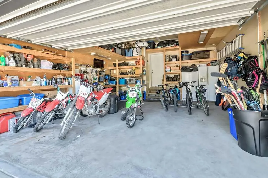 1034 Ranch Road Okotoks AB T1S 0E4