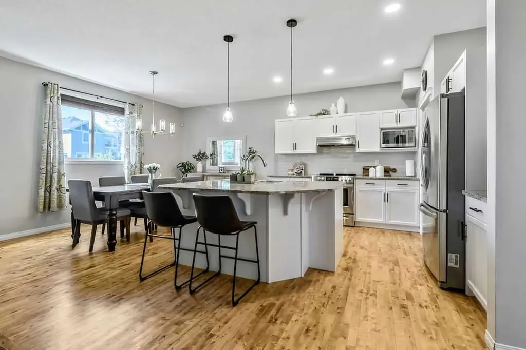 1034 Ranch Road Okotoks AB T1S 0E4
