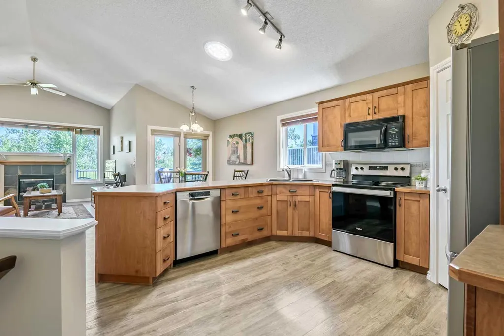 108 Cimarron Drive Okotoks AB T1S 1X3