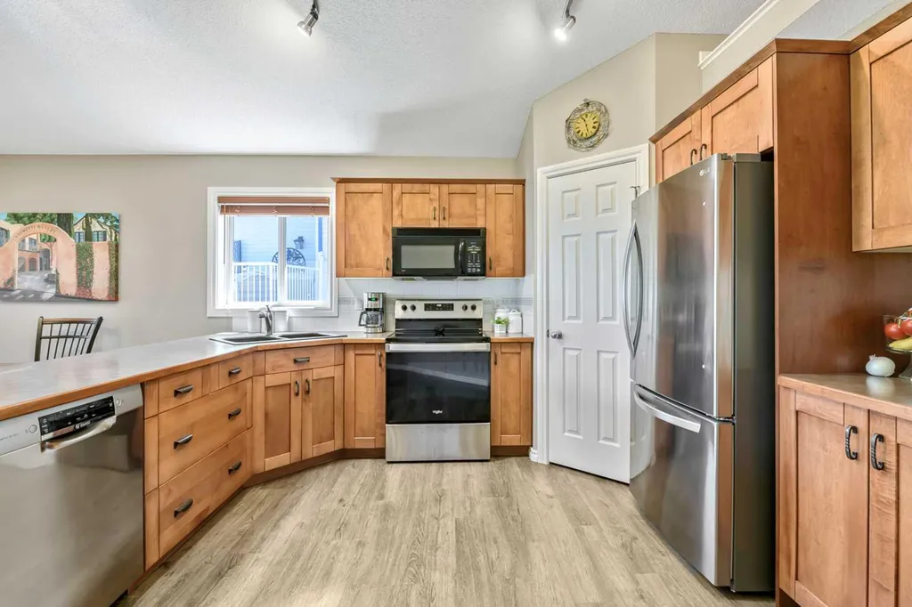 108 Cimarron Drive Okotoks AB T1S 1X3