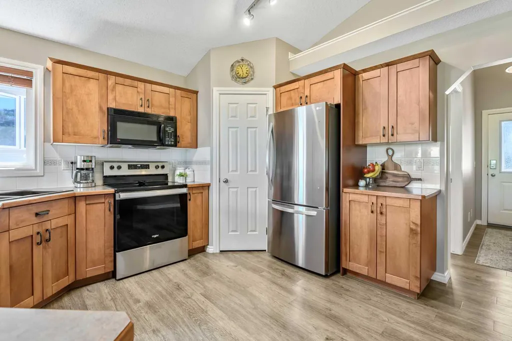 108 Cimarron Drive Okotoks AB T1S 1X3