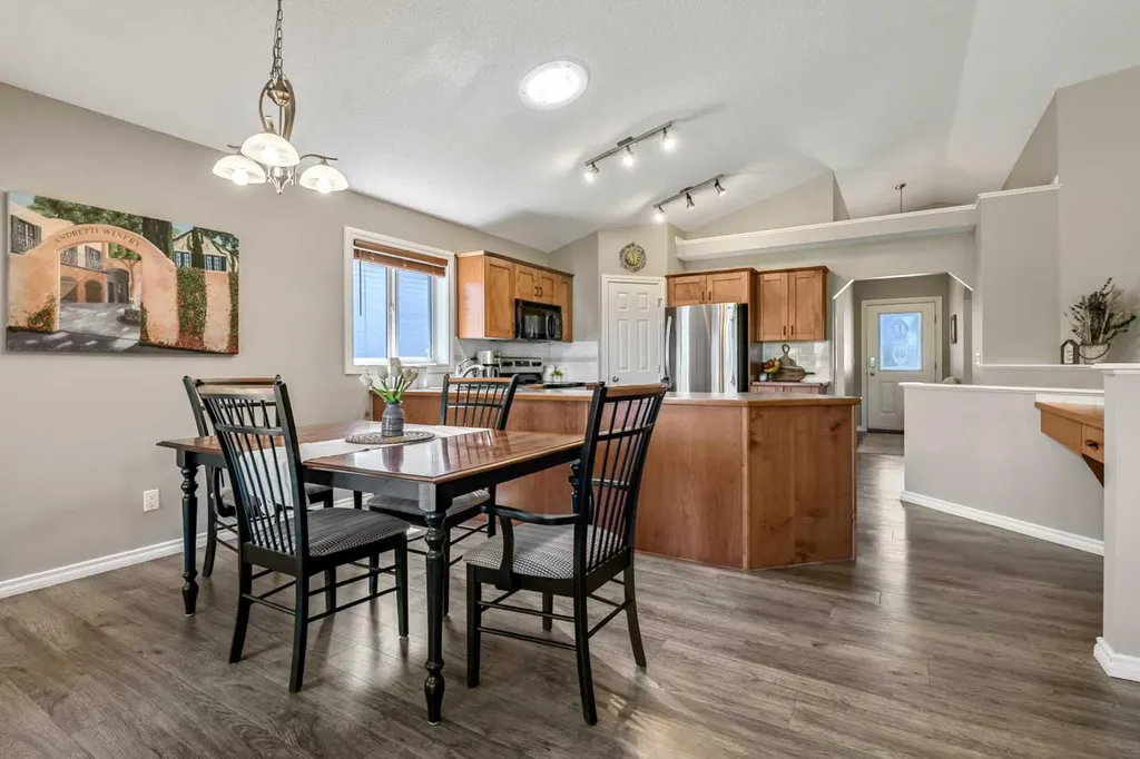 108 Cimarron Drive Okotoks AB T1S 1X3