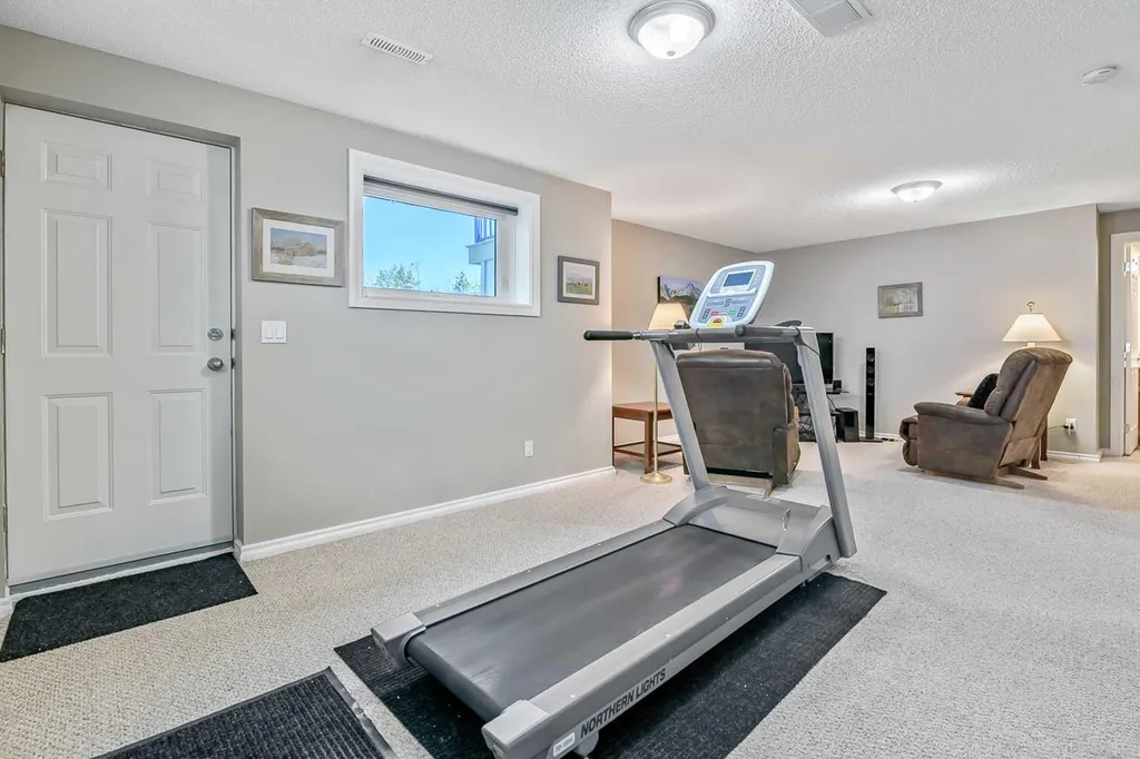108 Cimarron Drive Okotoks AB T1S 1X3