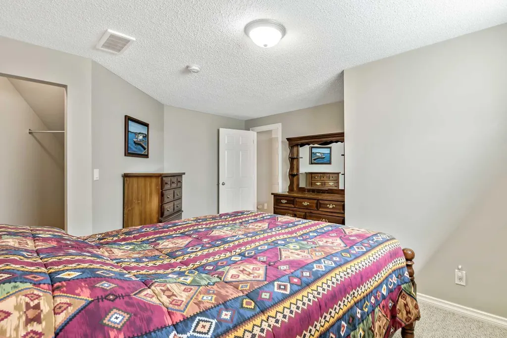 108 Cimarron Drive Okotoks AB T1S 1X3