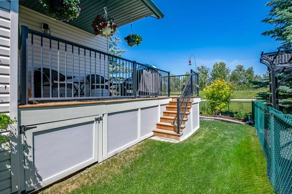 108 Cimarron Drive Okotoks AB T1S 1X3