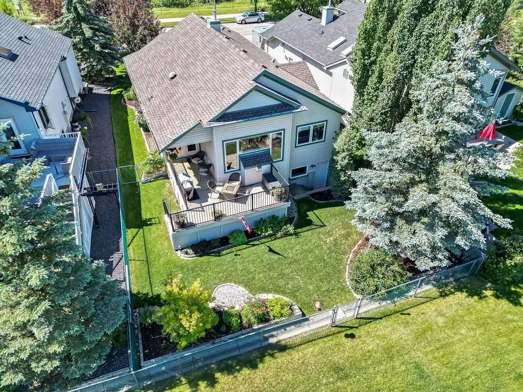 108 Cimarron Drive Okotoks AB T1S 1X3