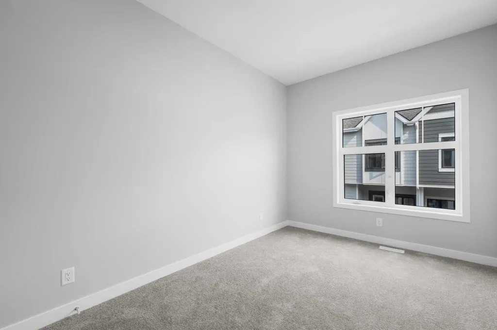 607 Mahogany Road SE Calgary AB T3M 3Y3