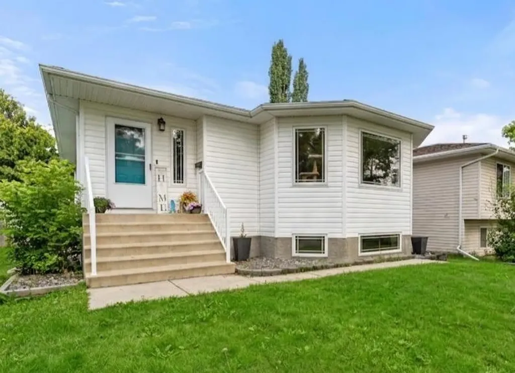 5224 43 Street Camrose AB T4V 1B7