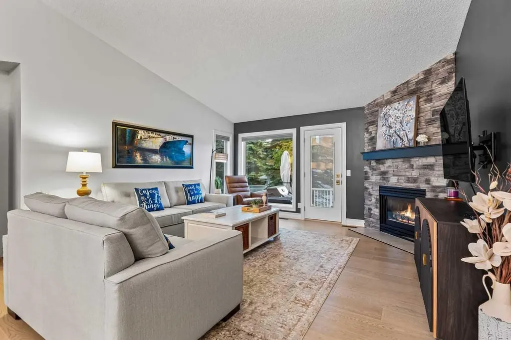 33 Douglasview Park SE Calgary AB T2Z2R9