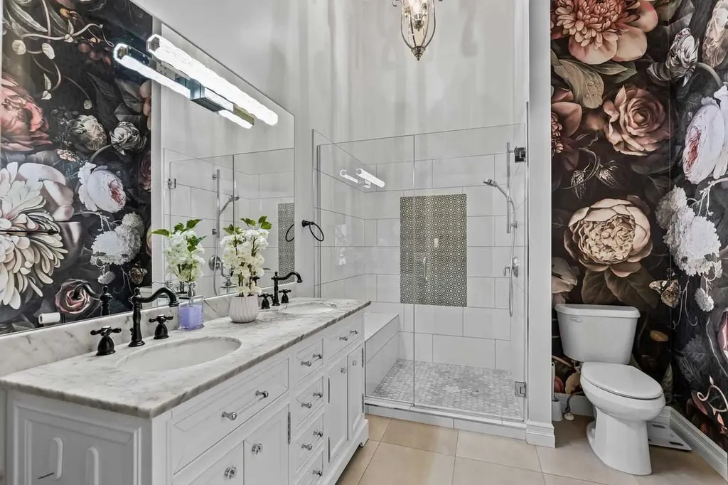 33 Douglasview Park SE Calgary AB T2Z2R9