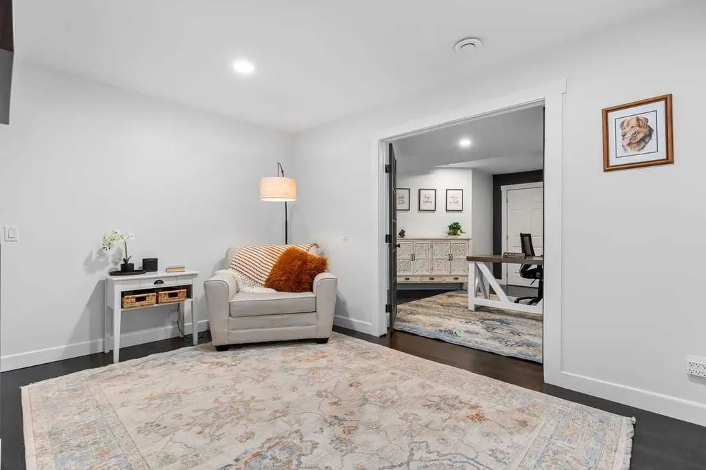33 Douglasview Park SE Calgary AB T2Z2R9