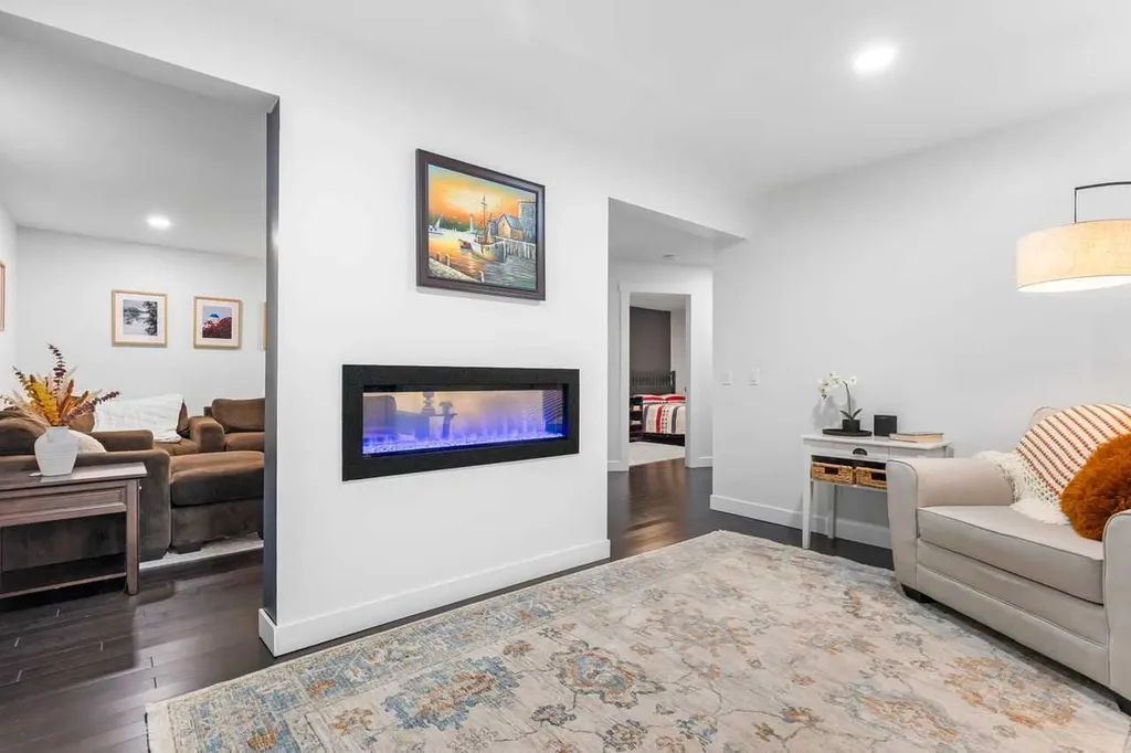 33 Douglasview Park SE Calgary AB T2Z2R9