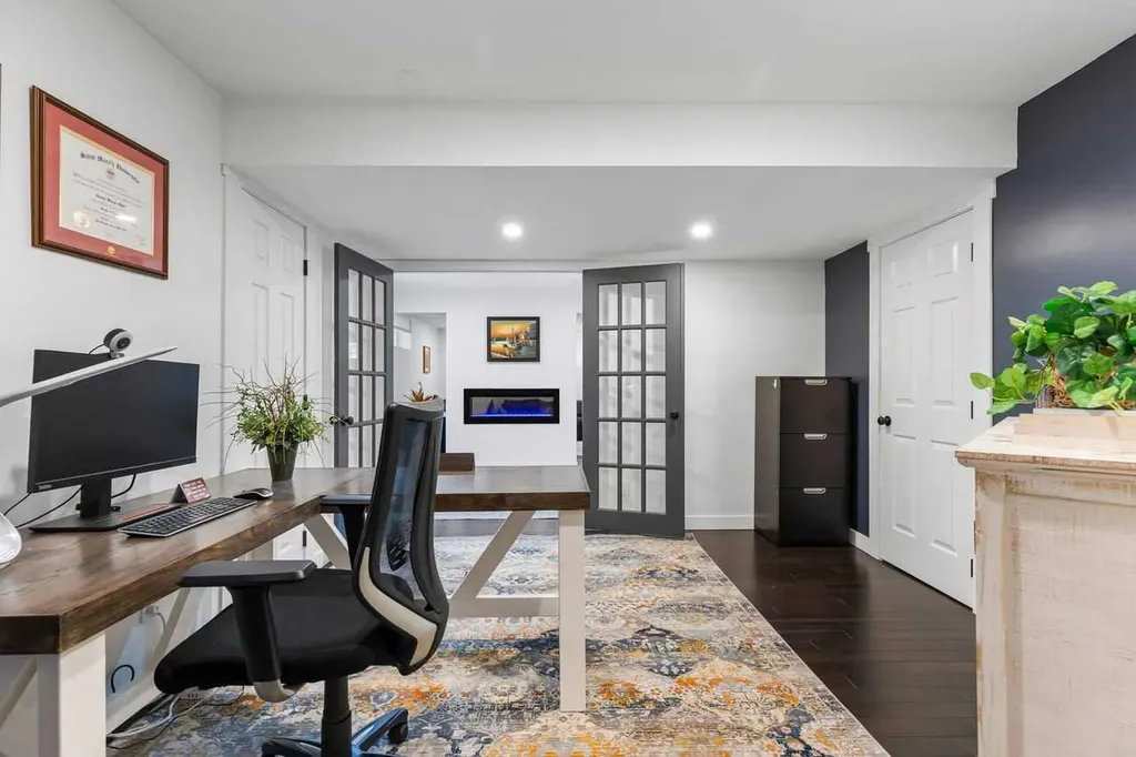 33 Douglasview Park SE Calgary AB T2Z2R9