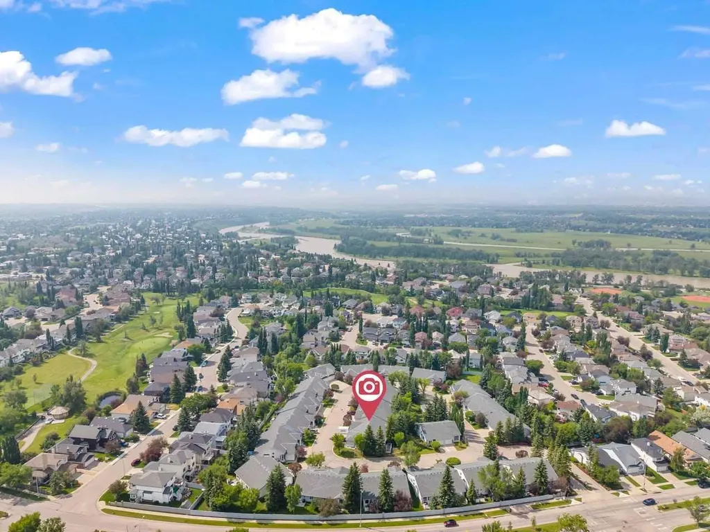 33 Douglasview Park SE Calgary AB T2Z2R9