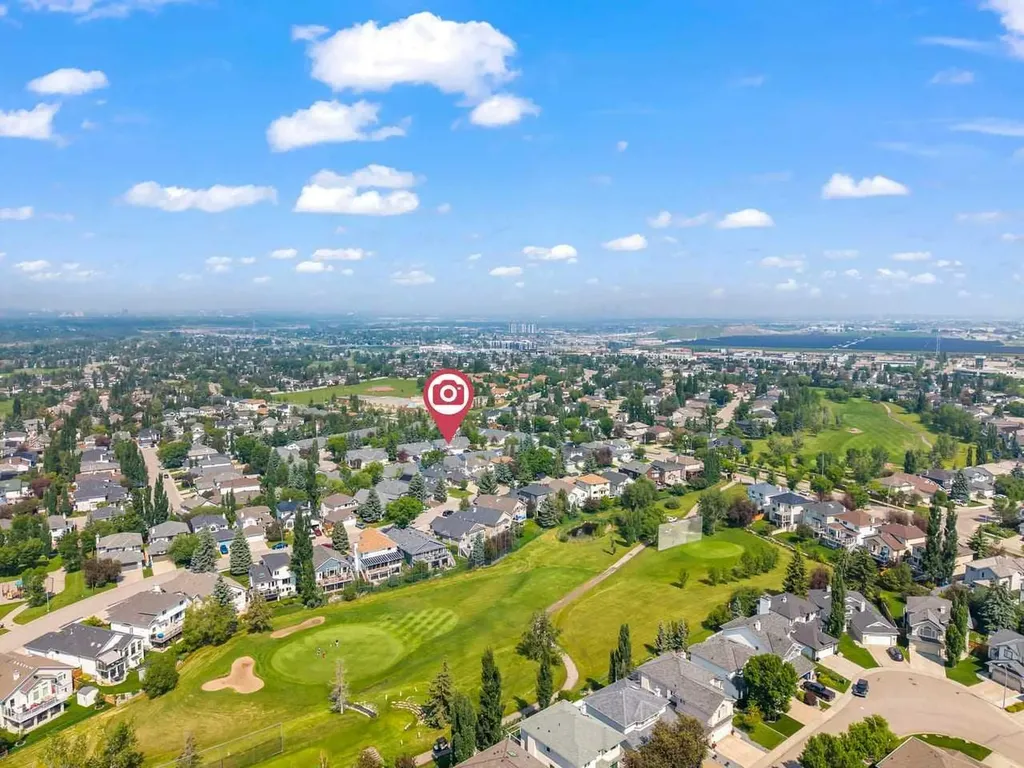 33 Douglasview Park SE Calgary AB T2Z2R9