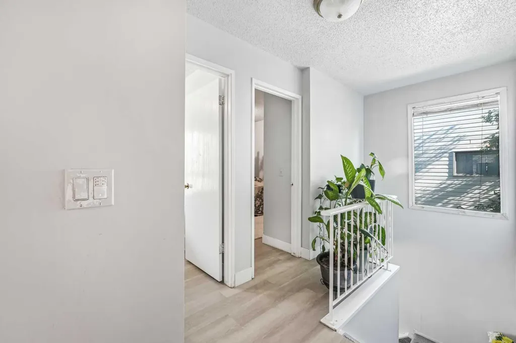 436 Templewood Place NE Calgary AB T1Y 4A9