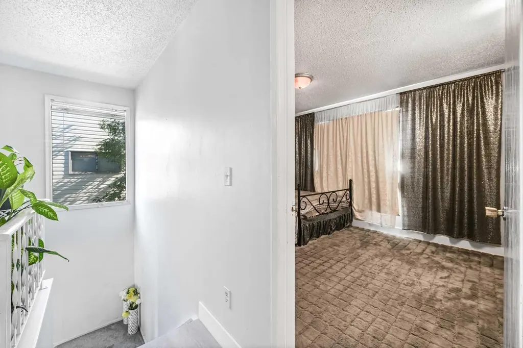436 Templewood Place NE Calgary AB T1Y 4A9