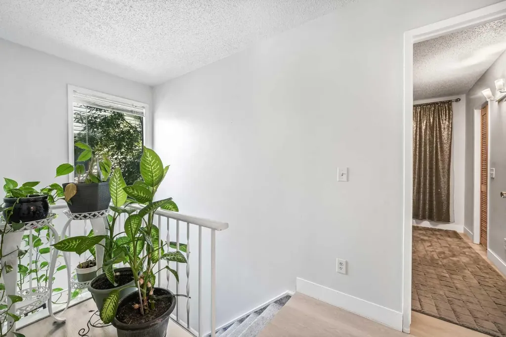 436 Templewood Place NE Calgary AB T1Y 4A9