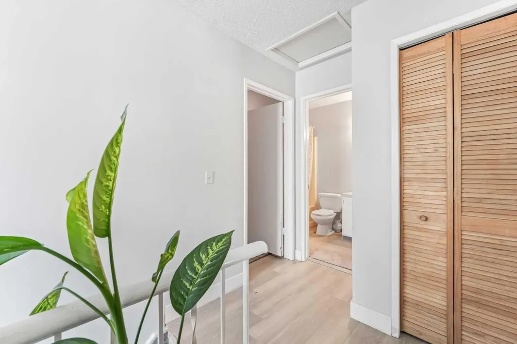 436 Templewood Place NE Calgary AB T1Y 4A9