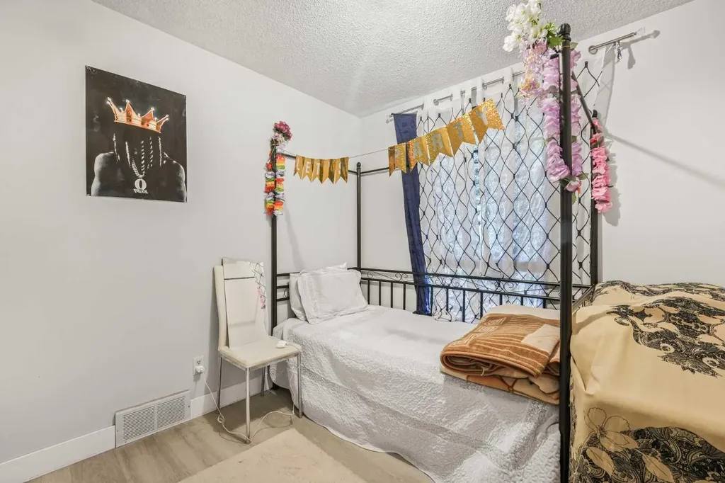 436 Templewood Place NE Calgary AB T1Y 4A9
