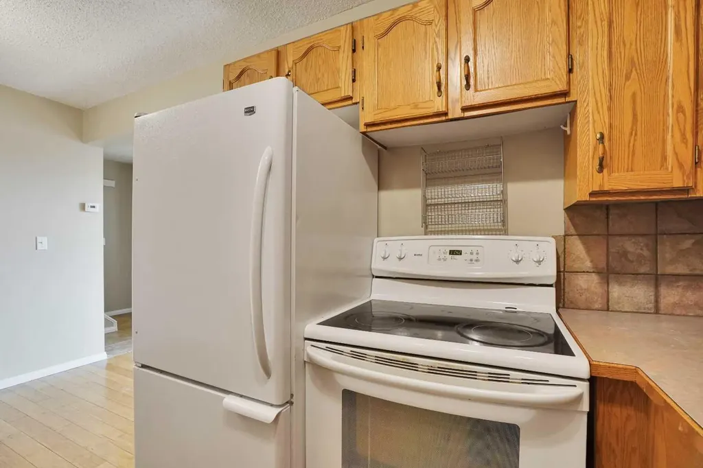 6404 4a Street NE Calgary AB T2K 5M9