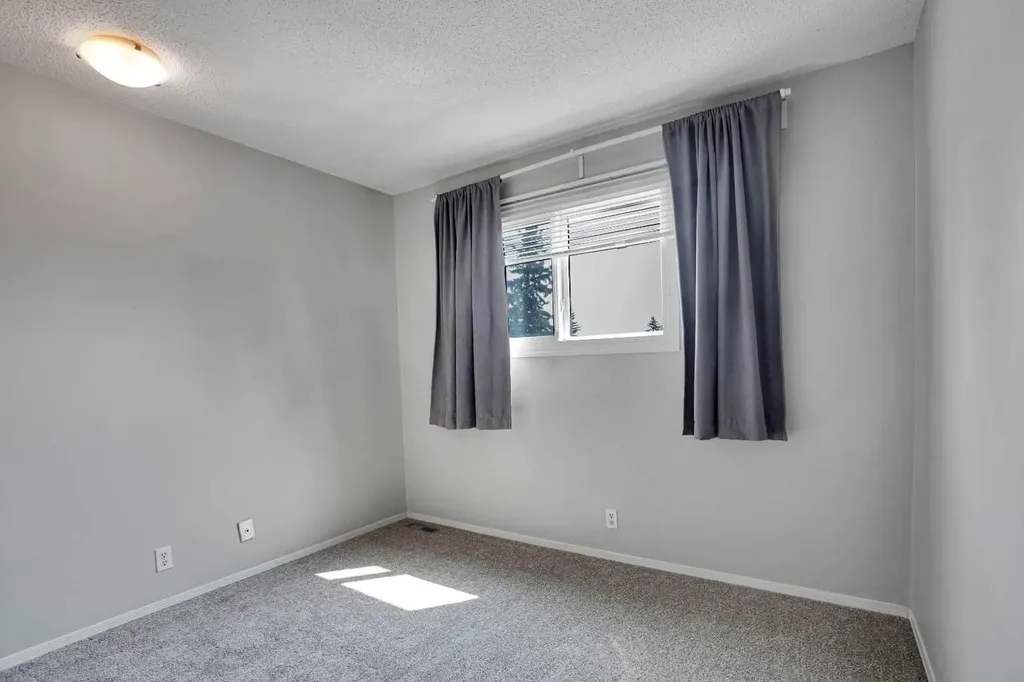 6404 4a Street NE Calgary AB T2K 5M9