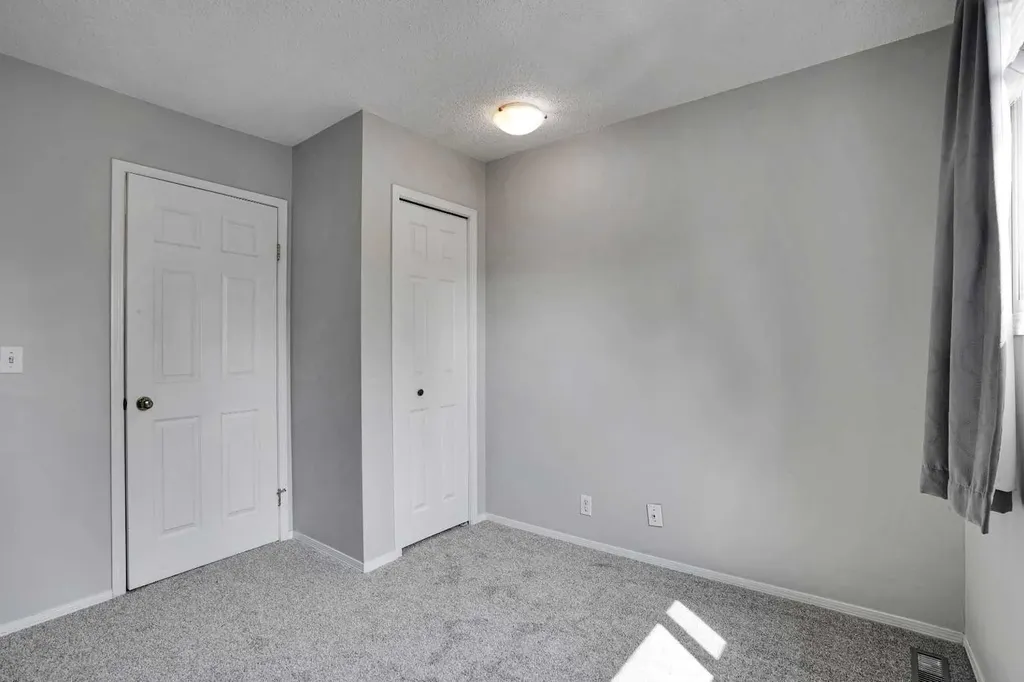 6404 4a Street NE Calgary AB T2K 5M9