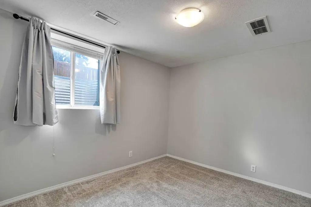 6404 4a Street NE Calgary AB T2K 5M9