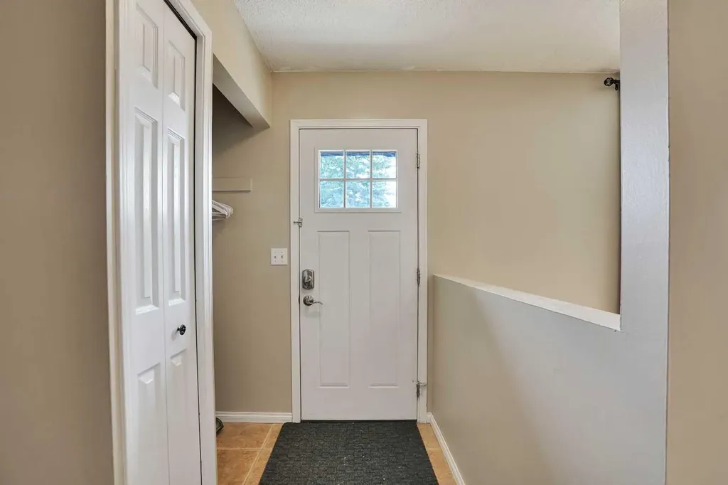 6404 4a Street NE Calgary AB T2K 5M9