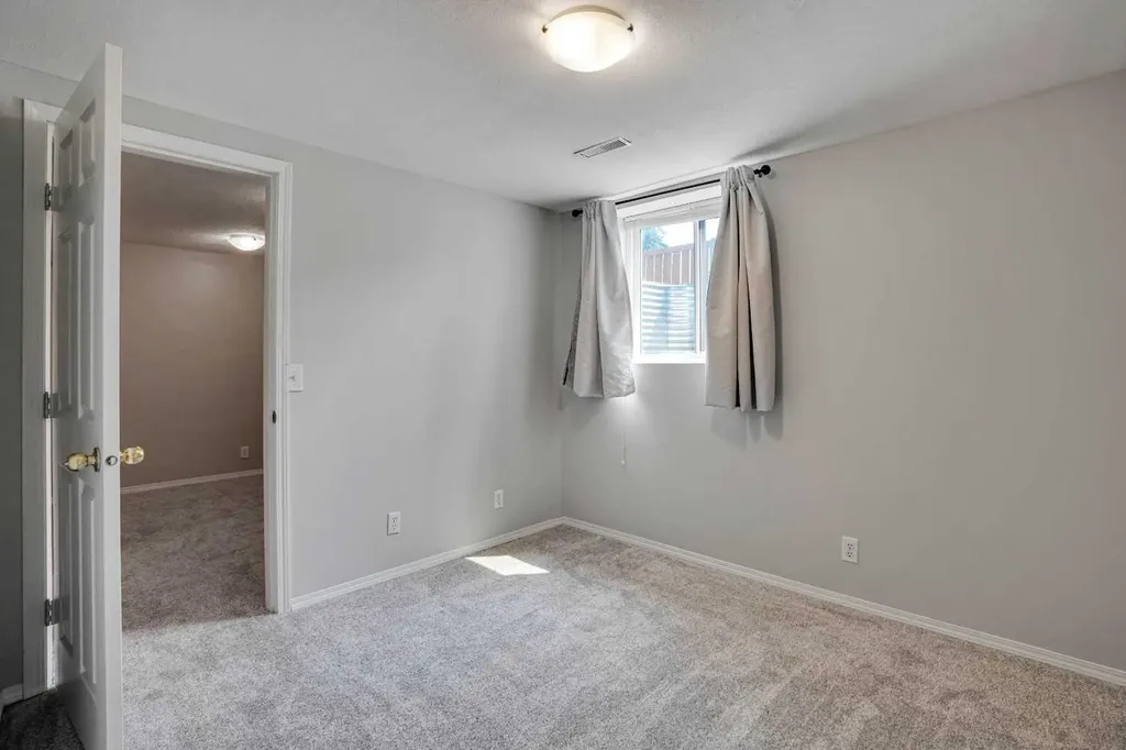 6404 4a Street NE Calgary AB T2K 5M9
