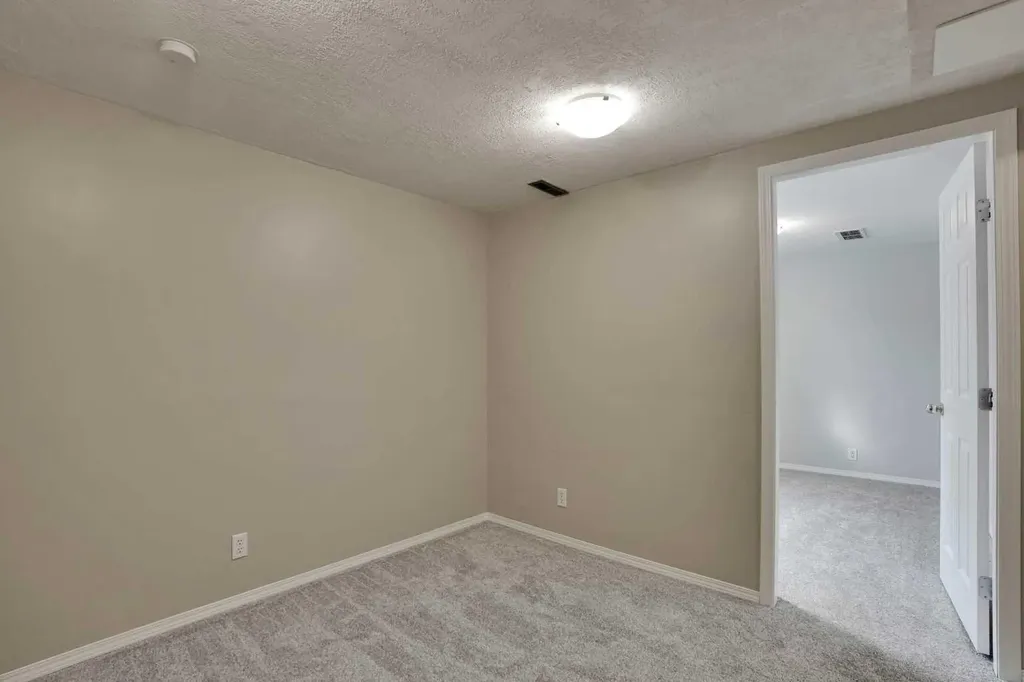 6404 4a Street NE Calgary AB T2K 5M9