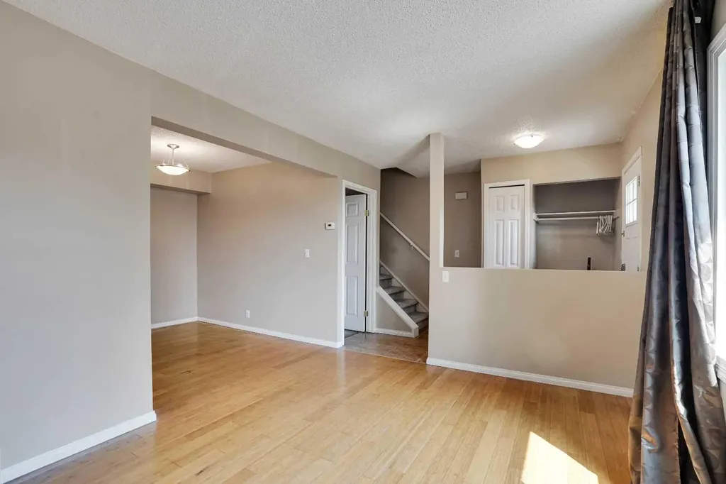 6404 4a Street NE Calgary AB T2K 5M9