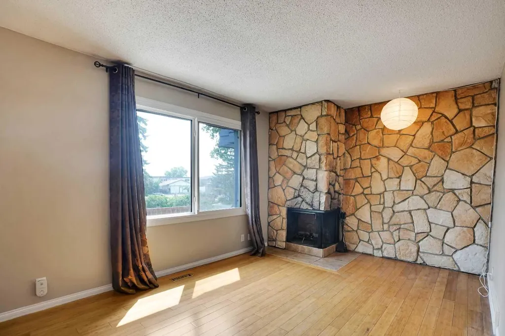 6404 4a Street NE Calgary AB T2K 5M9