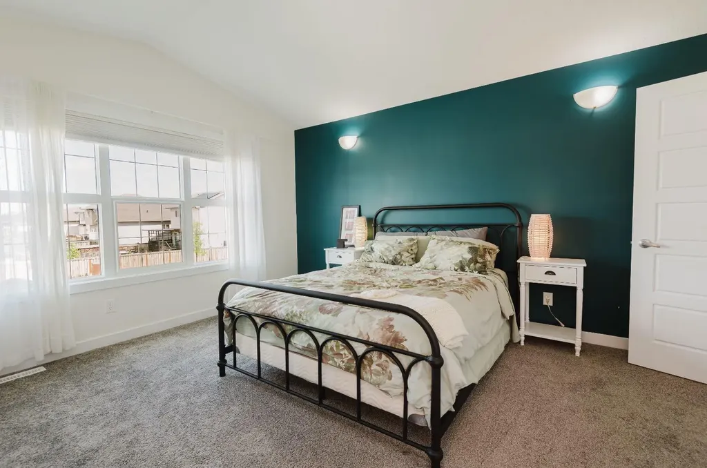 8969 96 Avenue Grande Prairie AB T8X0N1