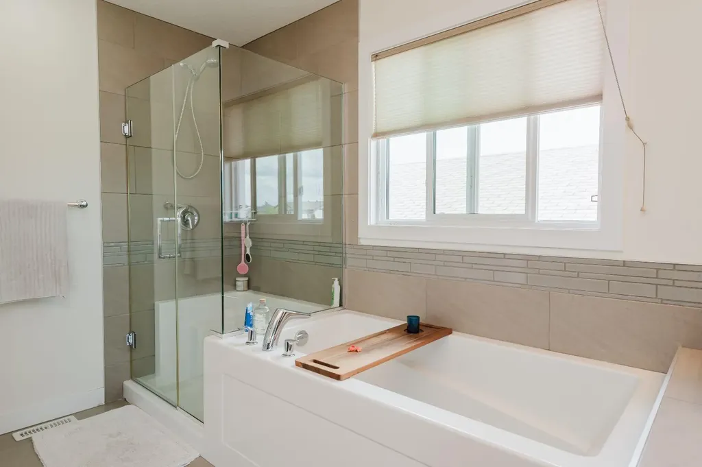 8969 96 Avenue Grande Prairie AB T8X0N1