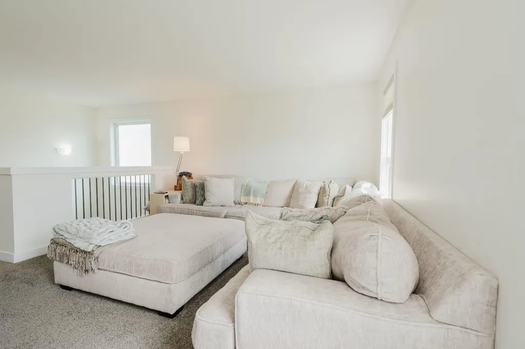 8969 96 Avenue Grande Prairie AB T8X0N1
