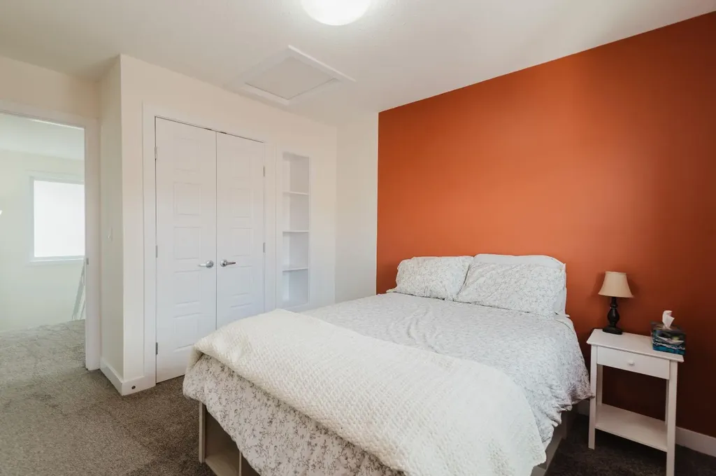 8969 96 Avenue Grande Prairie AB T8X0N1
