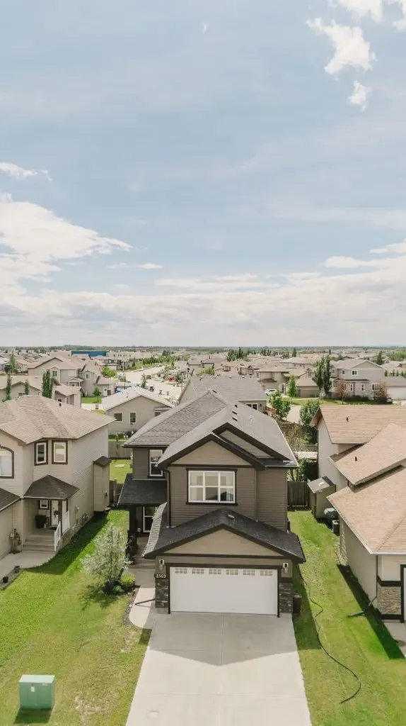 8969 96 Avenue Grande Prairie AB T8X0N1