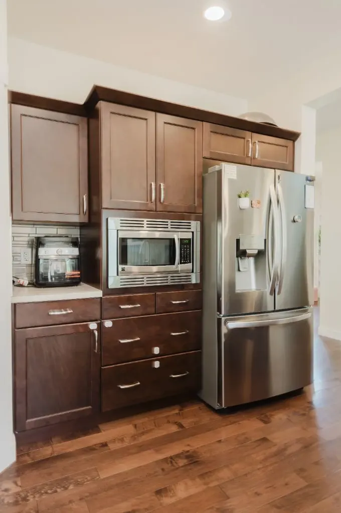 8969 96 Avenue Grande Prairie AB T8X0N1