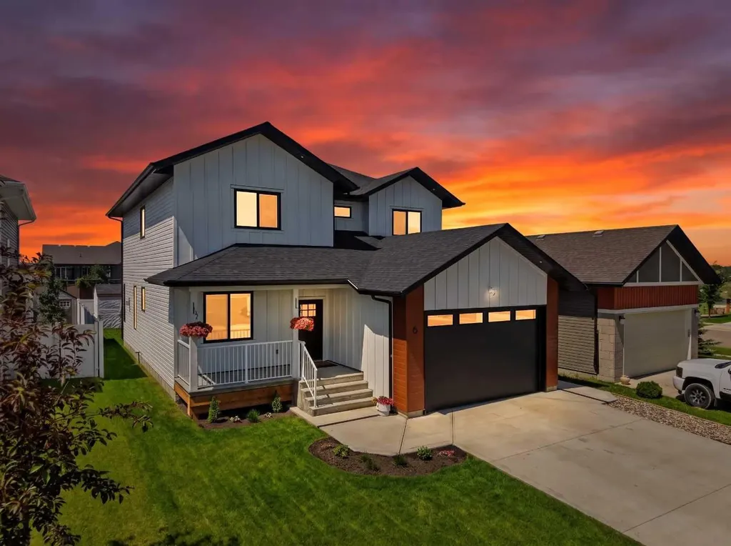 6 Mitchell Crescent Blackfalds AB T4M 0H4