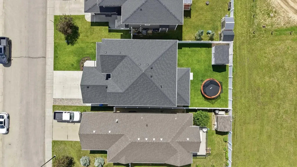 6 Mitchell Crescent Blackfalds AB T4M 0H4