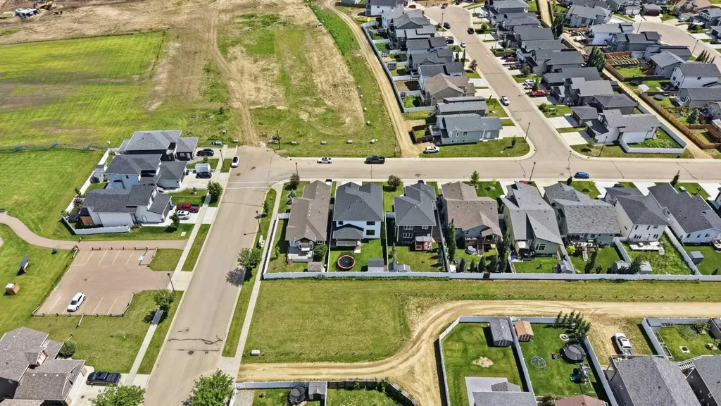 6 Mitchell Crescent Blackfalds AB T4M 0H4