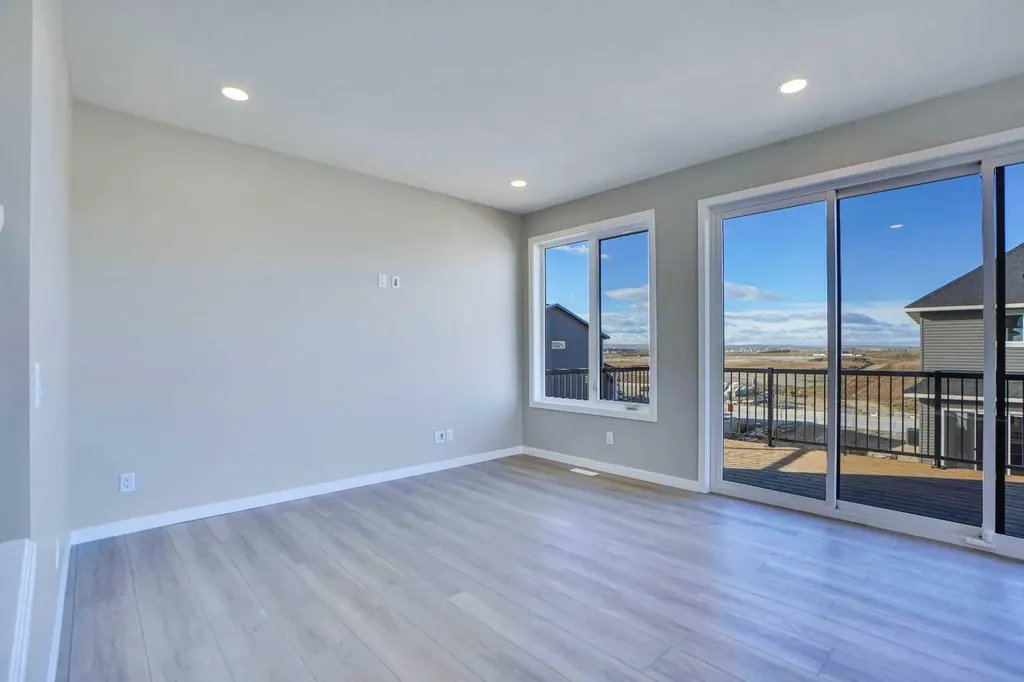 305 Lucas Place NW Calgary AB T3P 2E4