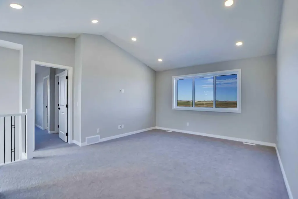 305 Lucas Place NW Calgary AB T3P 2E4