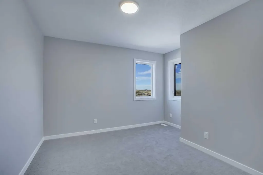 305 Lucas Place NW Calgary AB T3P 2E4