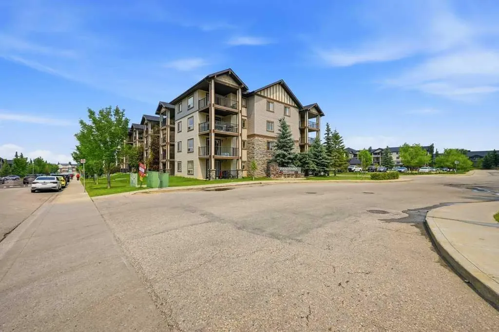 60 Panatella Street NW Calgary AB T3K 0M4