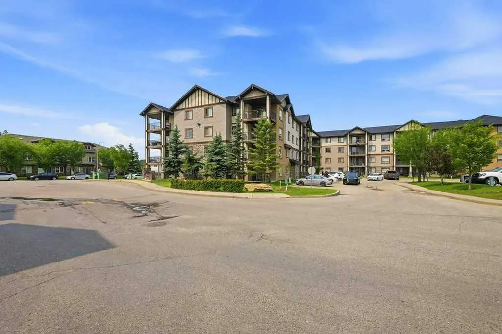60 Panatella Street NW Calgary AB T3K 0M4